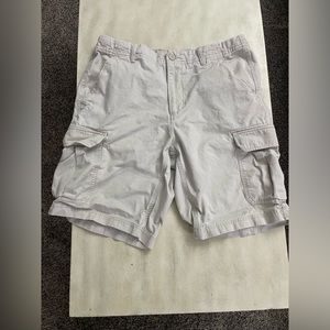 Men’s GAP Loose Fit Khaki Cargo Shorts Y2K Size 34